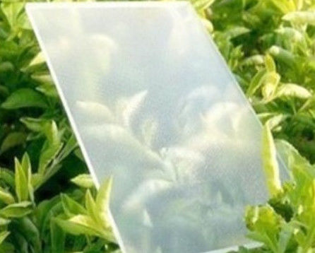 Специальное фотоэлектрическое стекло для стен и окон зданий