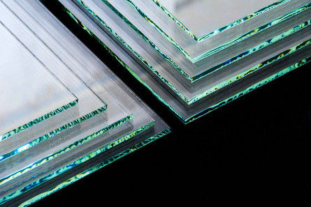 Циндао 2mm-19mm Clear Float Glass/Tempered Glass for Buildings/Balcony/Furniture Doors & Windows (Прозрачное плавучее стекло/Темперное стекло для зданий/Балконов/Мебели, дверей и окон)