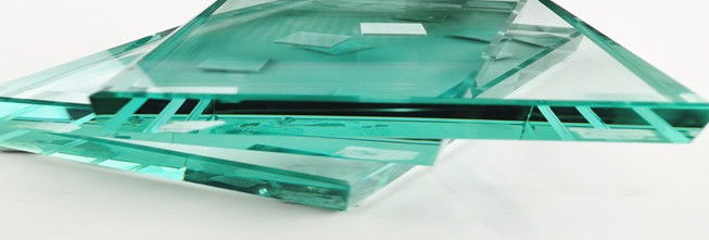 Циндао 2mm-19mm Clear Float Glass/Tempered Glass for Buildings/Balcony/Furniture Doors & Windows (Прозрачное плавучее стекло/Темперное стекло для зданий/Балконов/Мебели, дверей и окон)